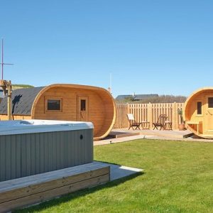 Go Dream SAUNA & JACUZZI HOS KLITMØLLER SPA- Oplevelsesgaver WELLNESS - Hos Klitmøller Spa kan du blive forkælet eller bare slappe af med vennerne i